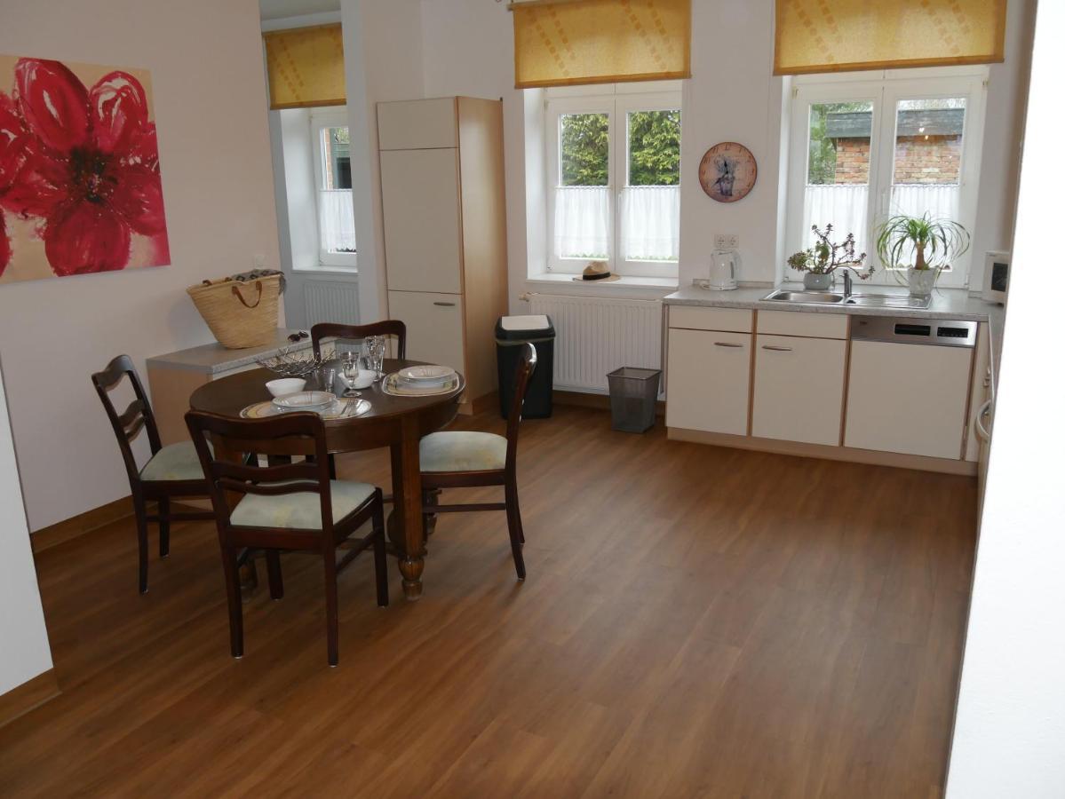 Lindenhof Wohnung 2, Erdgeschoss Vipperow Экстерьер фото