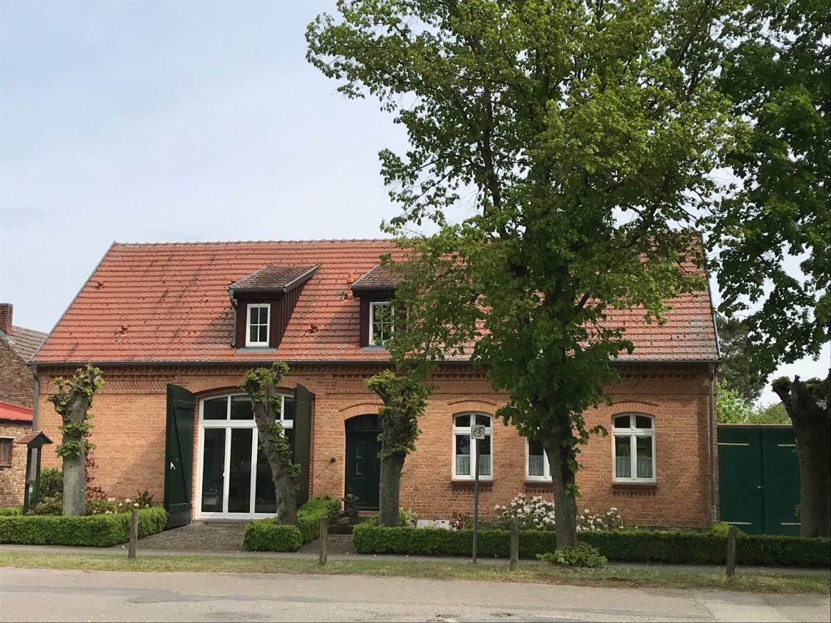 Lindenhof Wohnung 2, Erdgeschoss Vipperow Экстерьер фото