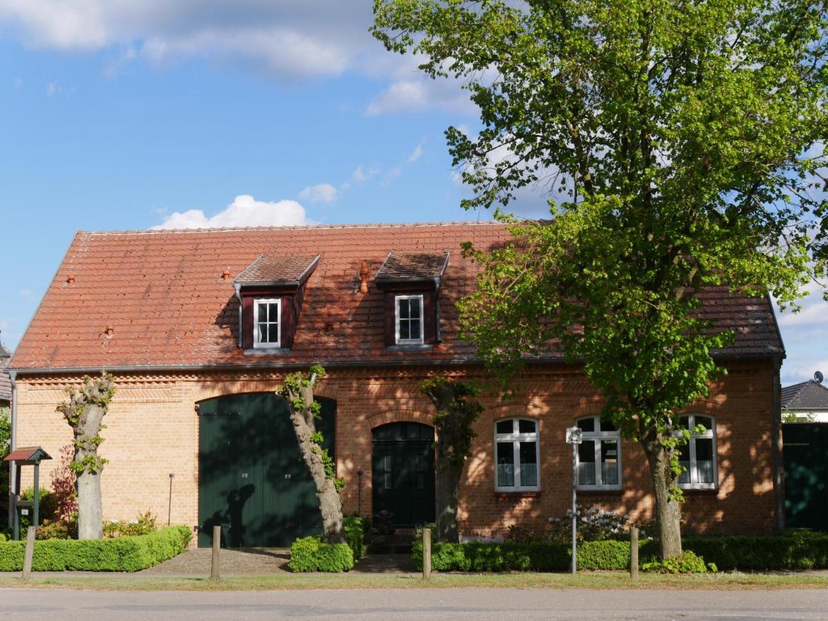 Lindenhof Wohnung 2, Erdgeschoss Vipperow Экстерьер фото